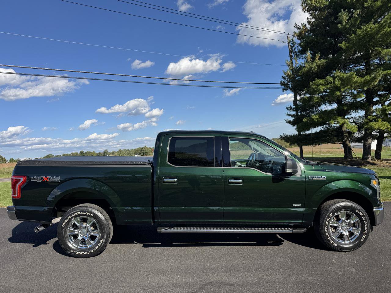 Used 2015 Ford F150 XLT w/ Equipment Group 301A Mid AWD/4WD image 6