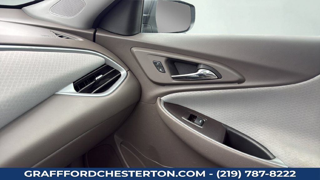 Used 2024 Chevrolet Malibu LT FWD image 13