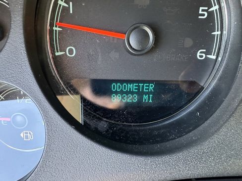 Used 2008 Chevrolet Tahoe LS image 12