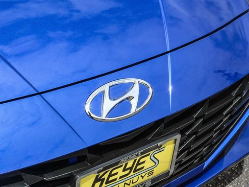 Certified 2022 Hyundai Elantra SEL FWD image 14