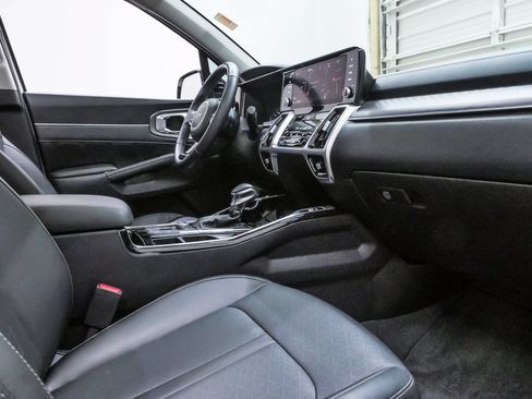 Used 2022 Kia Sorento SX AWD/4WD image 14