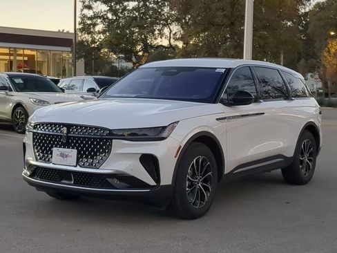 New 2026 Lincoln Nautilus Premier image 7