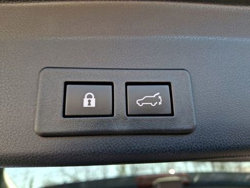 Used 2024 Subaru Ascent Touring image 31