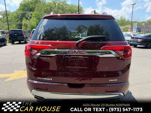 Used 2018 GMC Acadia Denali w/ Technology Package AWD/4WD image 10