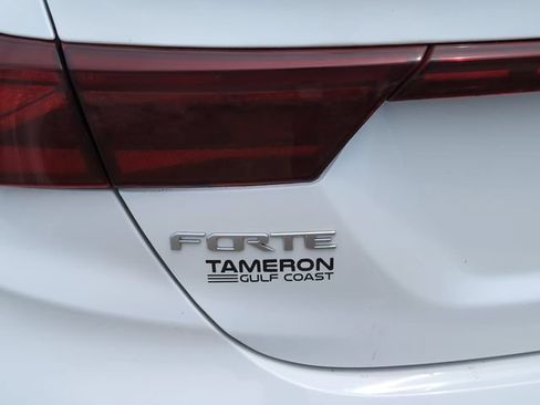 Used 2023 Kia Forte LXS FWD image 5