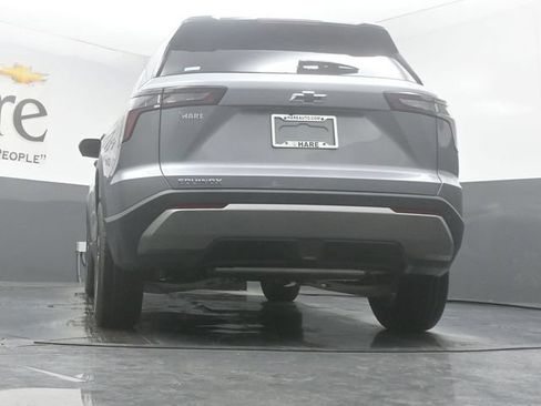New 2026 Chevrolet Equinox LT w/ Convenience Package II FWD image 32