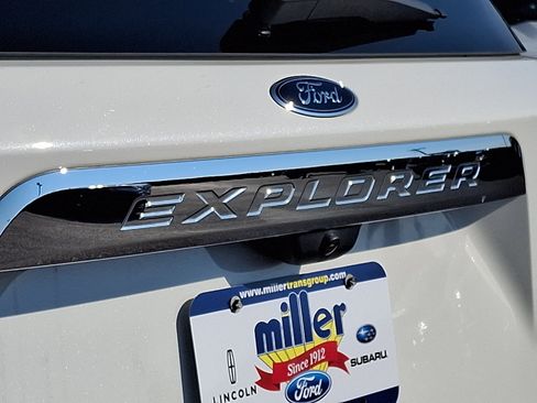Certified 2023 Ford Explorer XLT AWD/4WD image 30