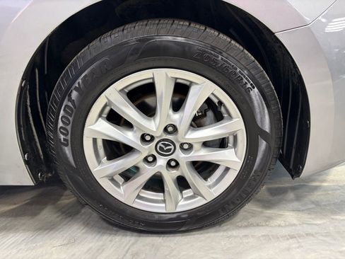 Used 2016 MAZDA MAZDA3 i Sport w/ Preferred Equipment Package image 20