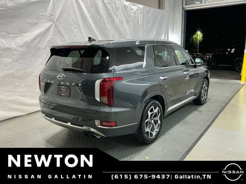 Used 2022 Hyundai Palisade Calligraphy FWD image 4