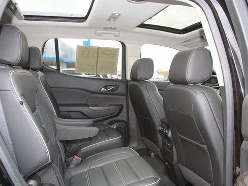 Used 2023 GMC Acadia Denali w/ Black Diamond Edition image 20