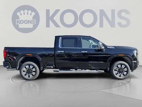 New 2026 GMC Sierra 2500 Denali w/ Denali Reserve Package AWD/4WD image 8