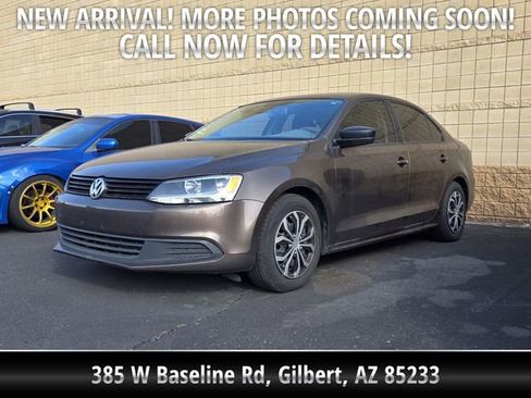 Used 2014 Volkswagen Jetta S image 1