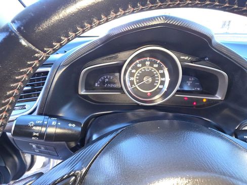 Used 2016 MAZDA MAZDA3 i Touring image 17