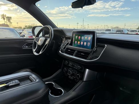 Used 2021 Chevrolet Suburban Premier w/ Premium Package image 33