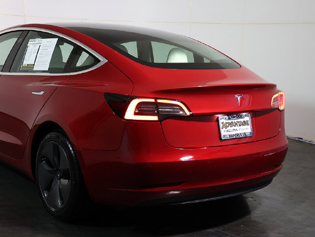 Used 2020 Tesla Model 3 Standard Range Plus RWD image 11