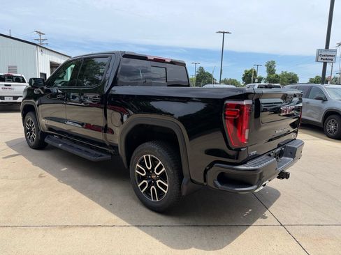 New 2026 GMC Sierra 1500 AT4 w/ AT4 Preferred Package AWD/4WD image 29