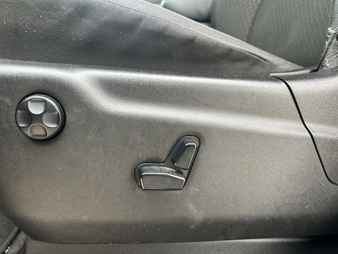 Used 2018 Jeep Grand Cherokee Laredo image 13