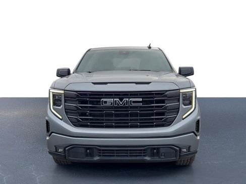 Used 2024 GMC Sierra 1500 Elevation image 2
