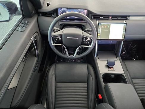 Certified 2024 Land Rover Discovery Sport Dynamic SE AWD/4WD image 12