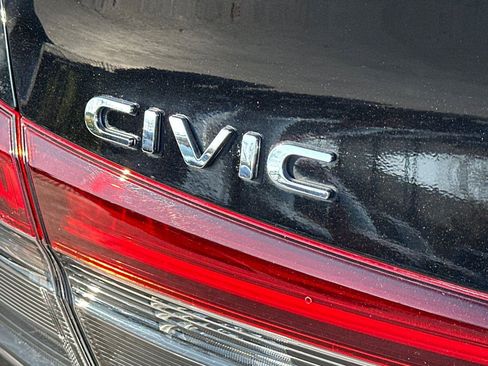 Certified 2025 Honda Civic Sport image 25