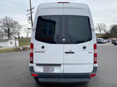 Used 2009 Dodge Sprinter 3500 w/ Rear Heater Group III image 4