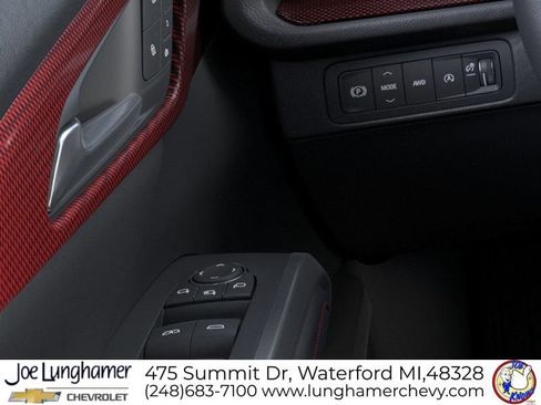 New 2027 Chevrolet Traverse RS w/ LPO, Floor Liner Package AWD/4WD image 22