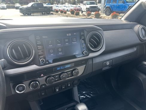 Used 2023 Toyota Tacoma TRD Off-Road image 36