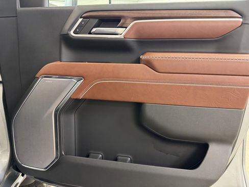 Used 2024 GMC Sierra 2500 Denali Ultimate image 29