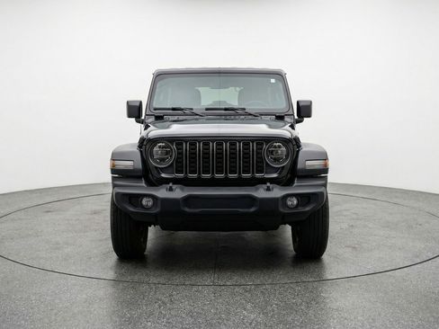 Used 2025 Jeep Wrangler Sport S image 2