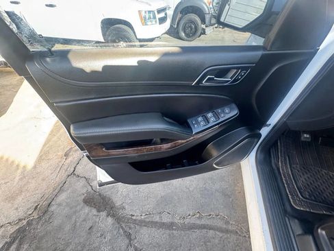 Used 2019 Chevrolet Tahoe Special Service 4x4 4dr SUV image 10