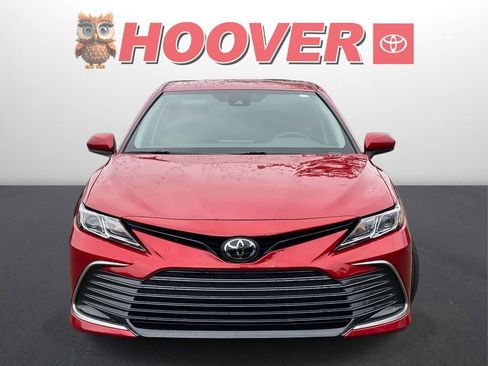 Used 2023 Toyota Camry LE image 7