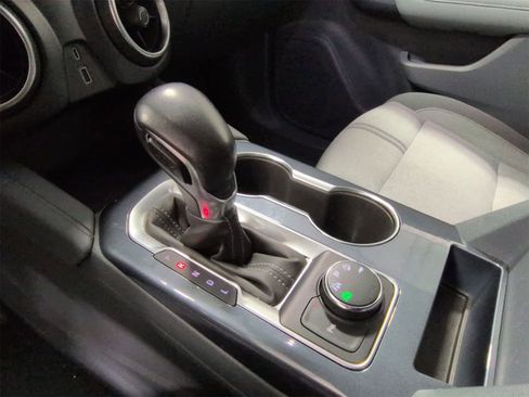 Used 2020 Chevrolet Blazer LT image 30