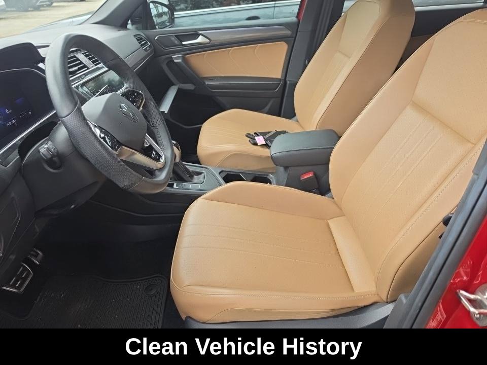 Used 2024 Volkswagen Tiguan SE R-Line FWD image 3