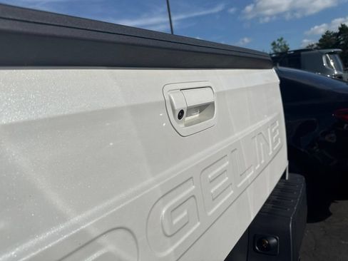 Used 2025 Honda Ridgeline Sport image 28