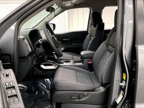 New 2026 Nissan Frontier SV AWD/4WD image 10