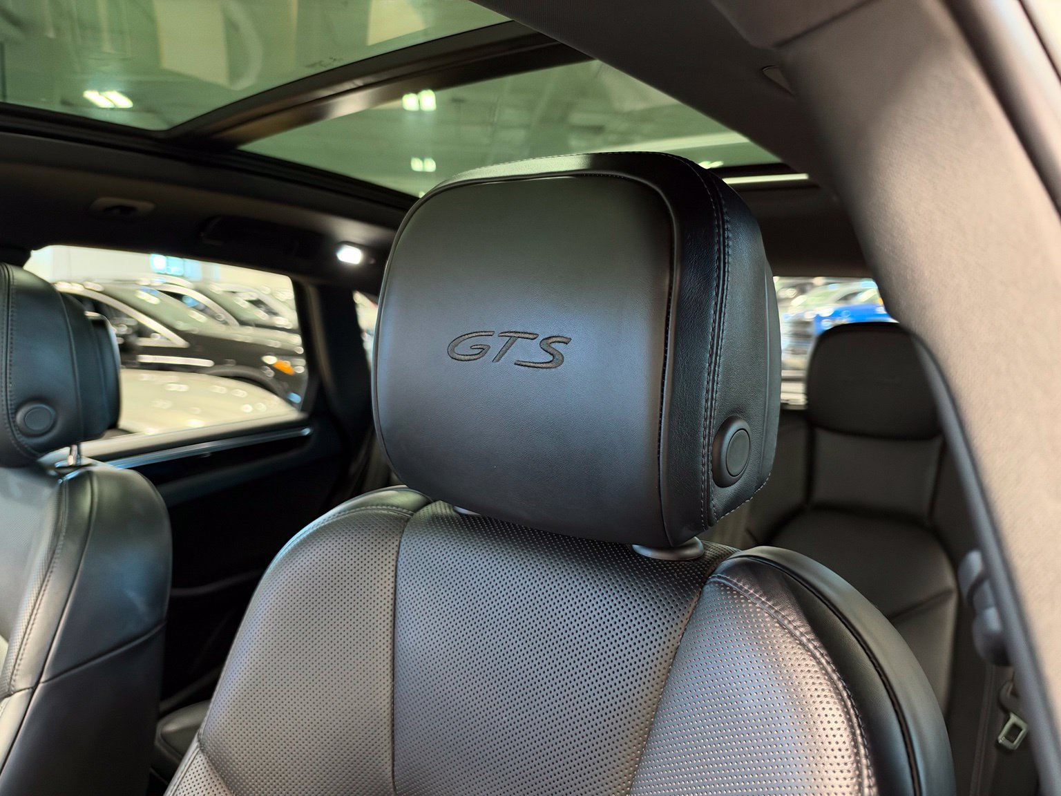 Used 2020 Porsche Macan GTS AWD/4WD image 16