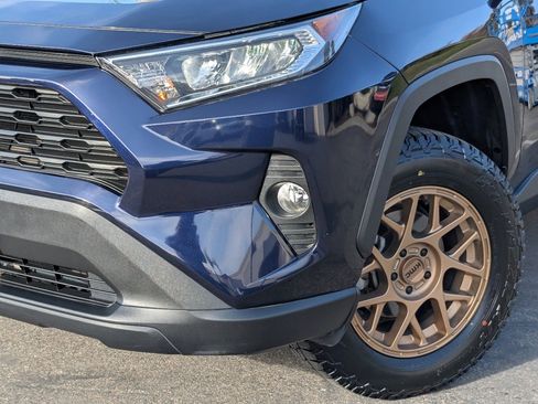 Used 2021 Toyota RAV4 XLE image 10