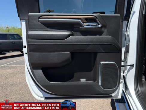 Used 2024 Chevrolet Silverado 3500 LT AWD/4WD image 19