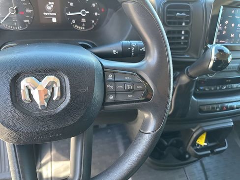 Used 2024 RAM ProMaster 2500 w/ Convenience Group FWD image 20