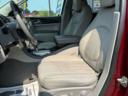 Used 2016 Buick Enclave Leather image 10
