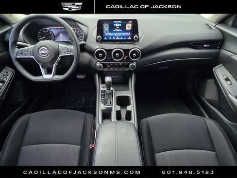 Used 2025 Nissan Sentra SV FWD image 9