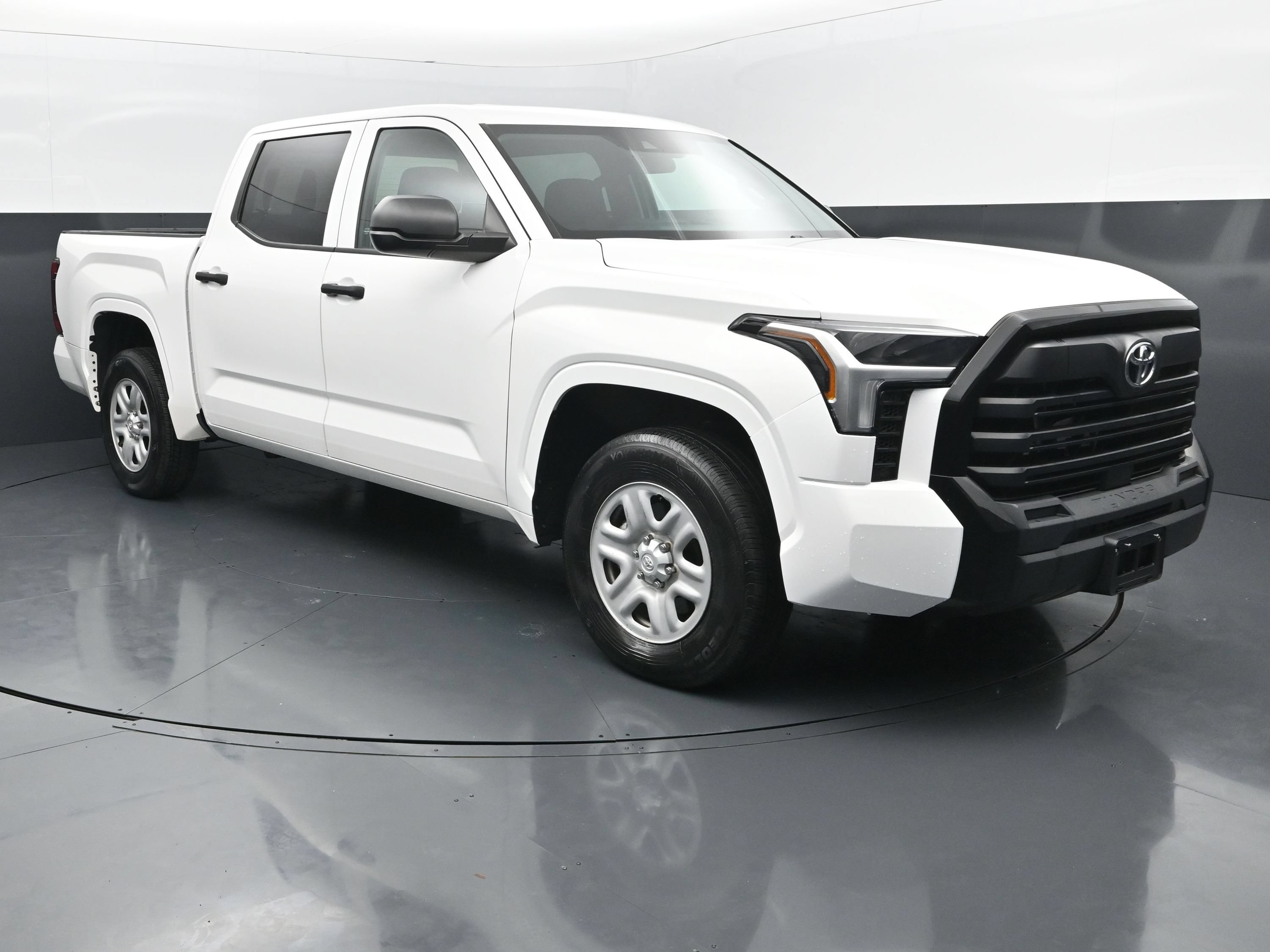 Used 2022 Toyota Tundra SR w/ SR Tow Package RWD image 7