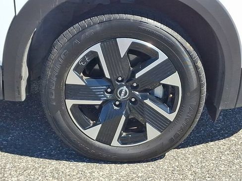 Used 2026 Nissan Kicks SV w/ Cold Weather Package AWD/4WD image 28