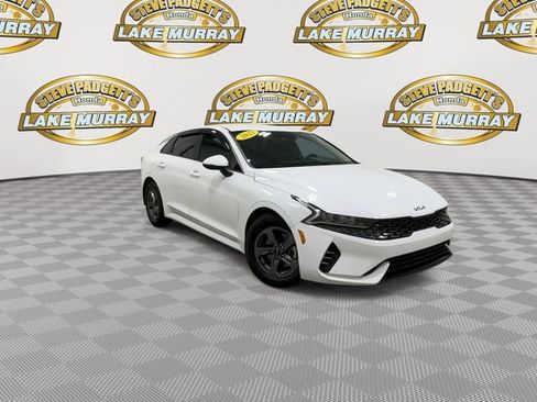 Used 2022 Kia K5 LX FWD image 5