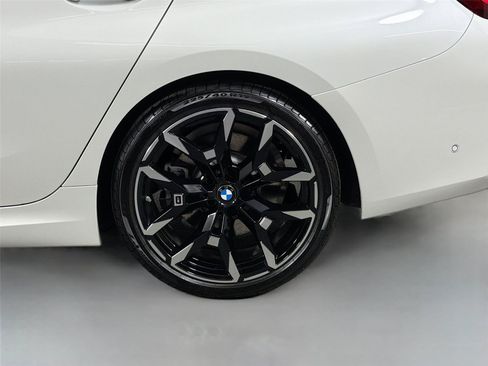 New 2026 BMW 330i Sedan w/ M Sport Package RWD image 29