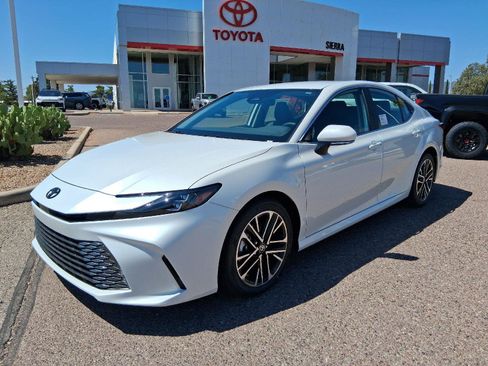 New 2026 Toyota Camry XLE FWD image 1
