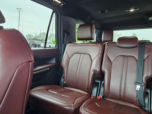 Used 2024 Ford Expedition Max Limited RWD image 24