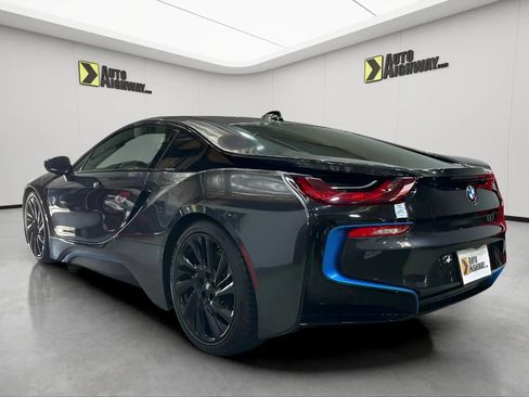 Used 2016 BMW i8 image 7