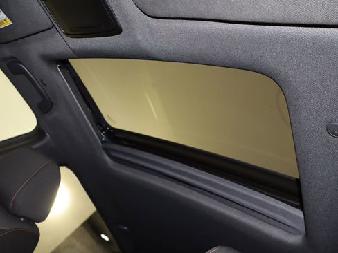 Used 2024 Honda CR-V Sport image 33