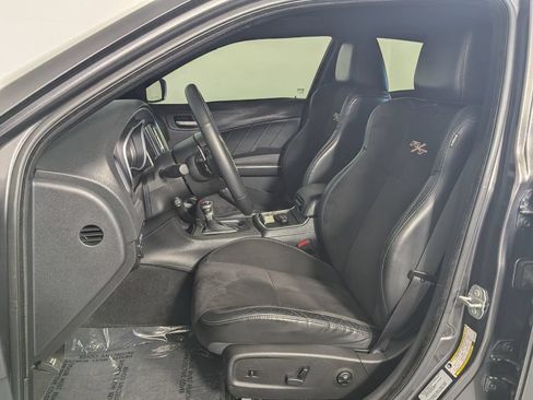 Used 2016 Dodge Charger R/T RWD image 11